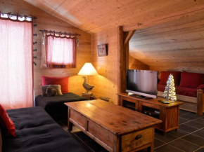 Magnifique appartement rénové avec accès direct aux pistes, 4 pièces pour 8 personnes - FR-1-181-2284